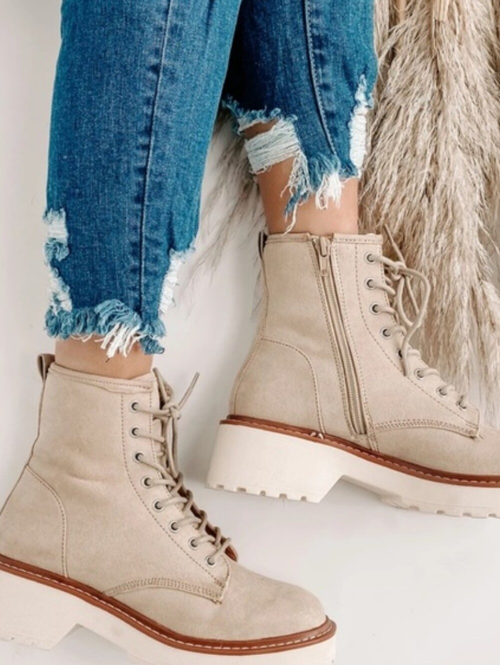 Madden Girl Combat Boot Size 9.5